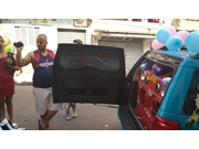 Carro de Homenagem para Aniversário na Vila Progresso